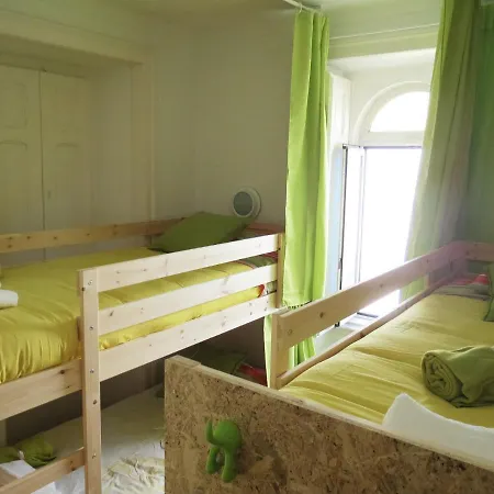 White House * リスボン