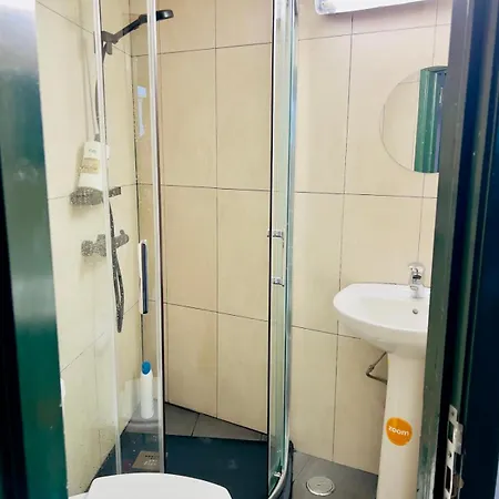 ホステル White House