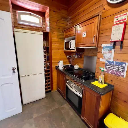 White House Hostel