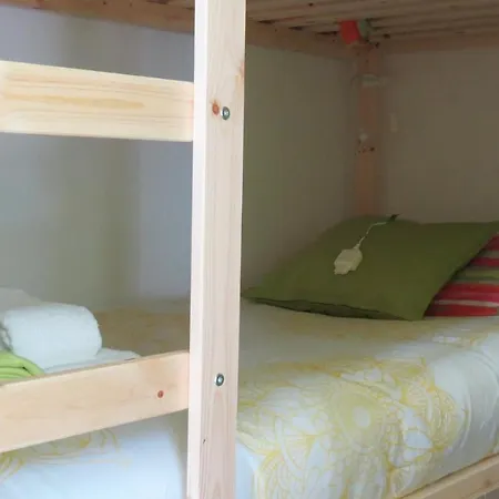 Hostel White House *