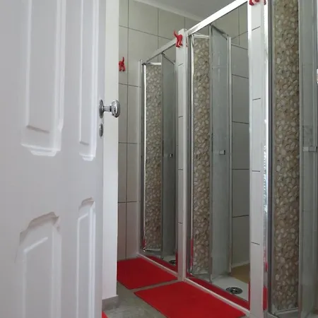 Vandrarhem White House