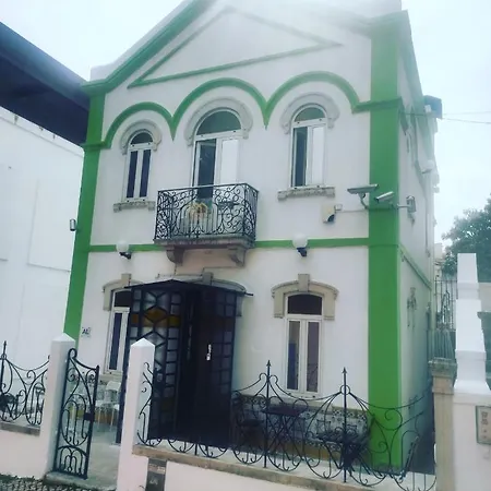 Vandrarhem White House