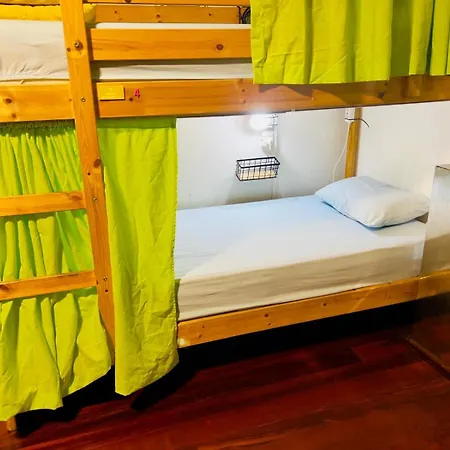 Vandrarhem White House